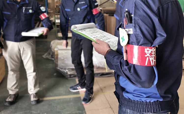 CSR-kojonoanzen CSR 社員を 工場の安全性について|冨士ファニチア